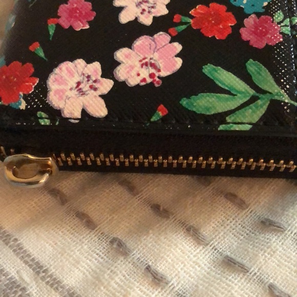 Kate Spade floral wallet! - Picture 5 of 5